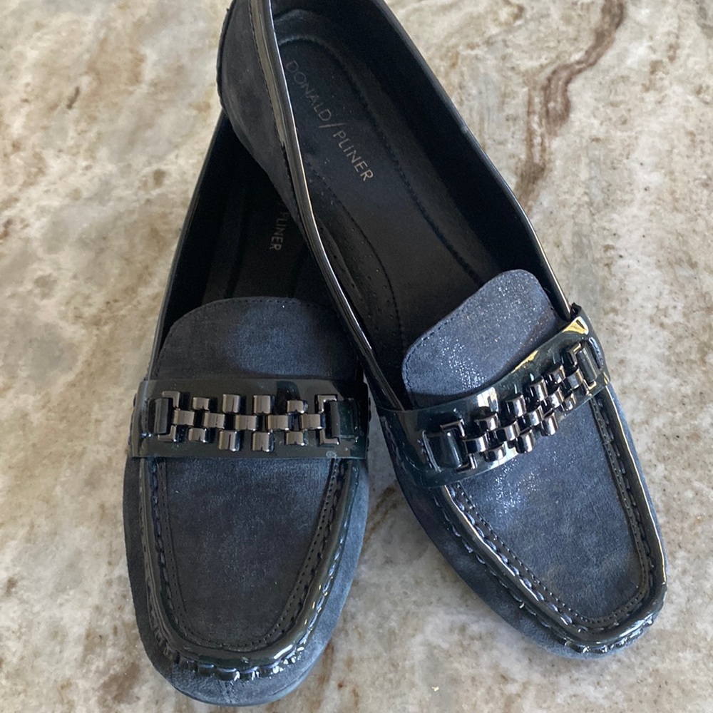 Donald J Pliner Fatema Chain Metallic Leather Loafer size 9.5
